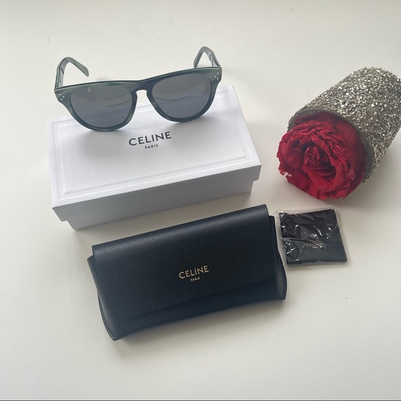 Celine 58mm Round Sunglasses New In Case & Box’s - Comes With Cleaning Cloth - Picture 11 of 15